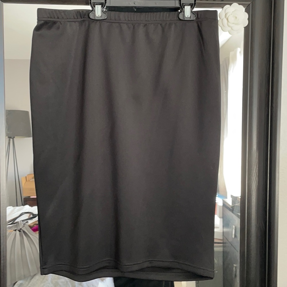Fashion to Figure black super scuba pencil skirt 1x